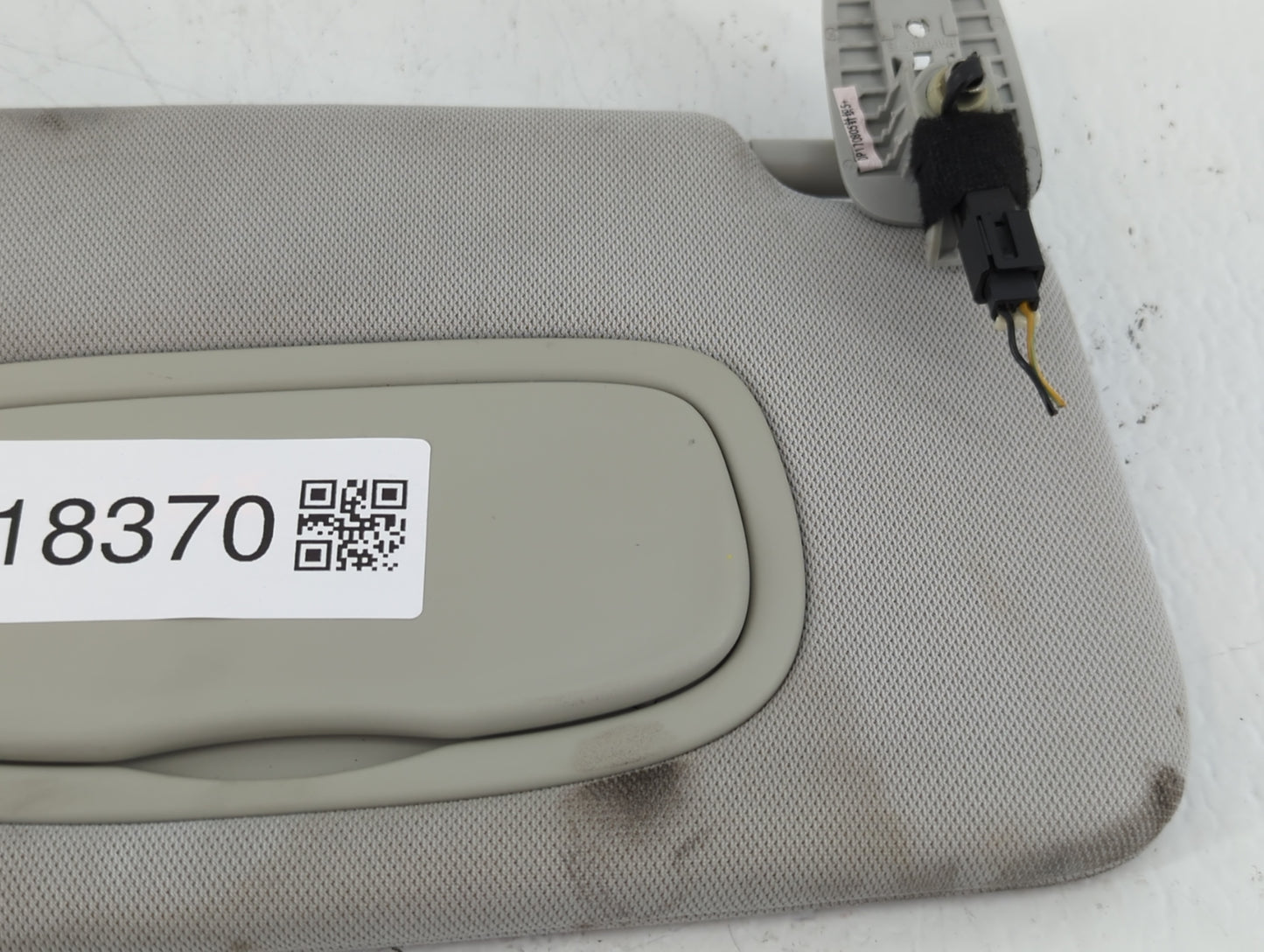 2018 Jeep Compass Sun Visor Shade Replacement Passenger Right Mirror Fits OEM Used Auto Parts - Oemusedautoparts1.com