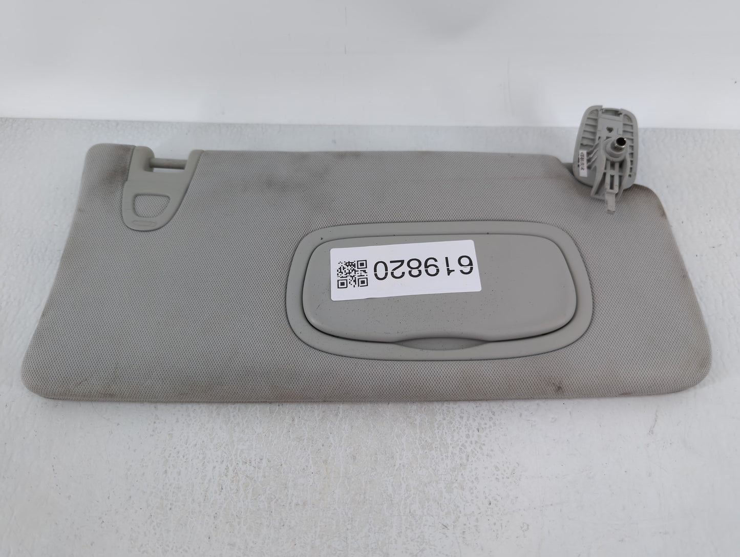 2018 Jeep Compass Sun Visor Shade Replacement Passenger Right Mirror Fits OEM Used Auto Parts - Oemusedautoparts1.com