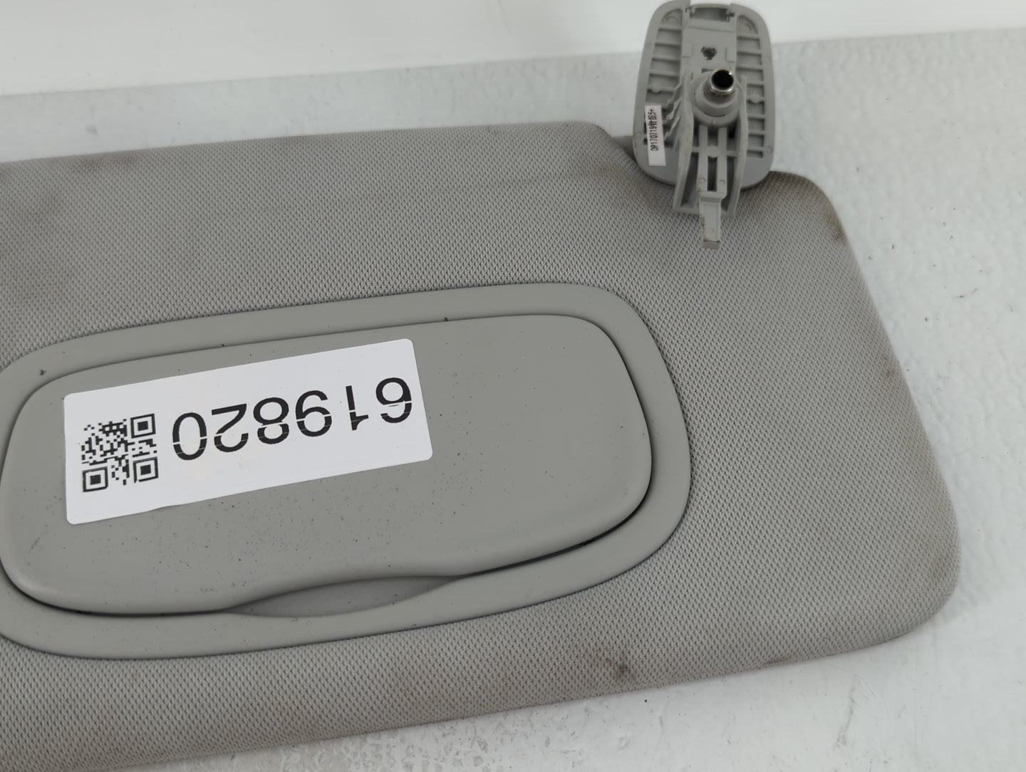 2018 Jeep Compass Sun Visor Shade Replacement Passenger Right Mirror Fits OEM Used Auto Parts - Oemusedautoparts1.com