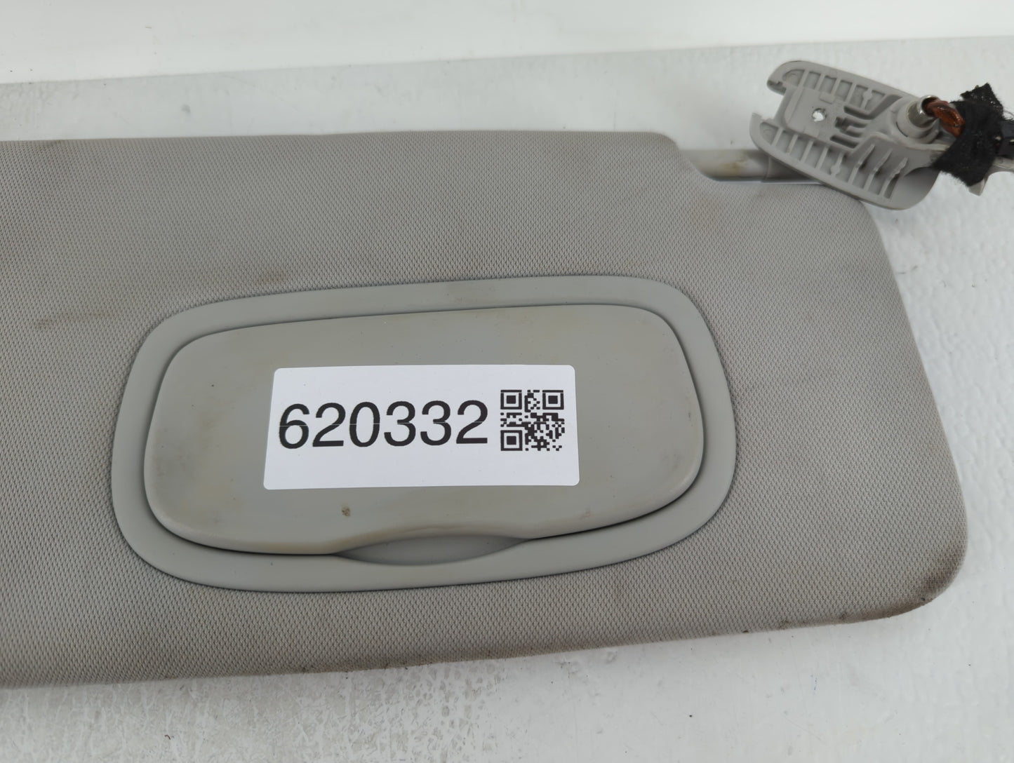 2018 Jeep Compass Sun Visor Shade Replacement Passenger Right Mirror Fits OEM Used Auto Parts - Oemusedautoparts1.com