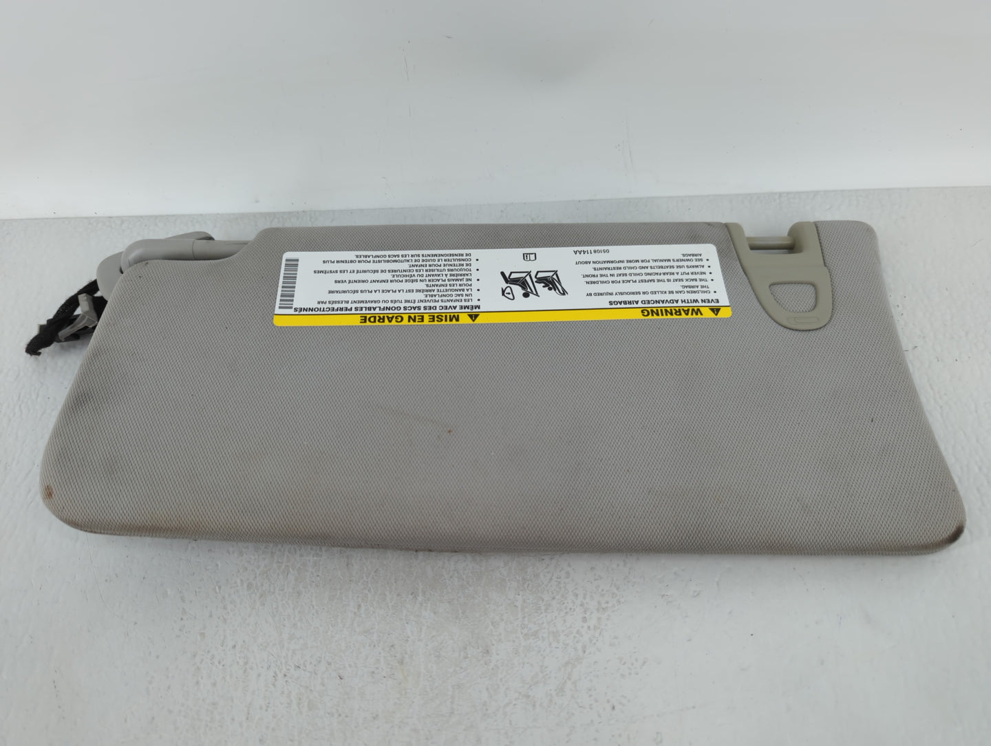 2018 Jeep Compass Sun Visor Shade Replacement Passenger Right Mirror Fits OEM Used Auto Parts - Oemusedautoparts1.com