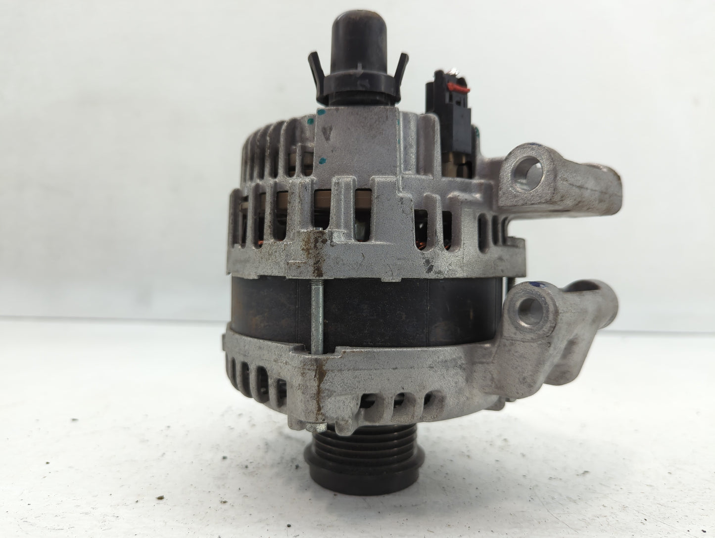 2017-2022 Jeep Compass Alternator Replacement Generator Charging Assembly Engine OEM P/N:56029624AB Fits OEM Used Auto Parts