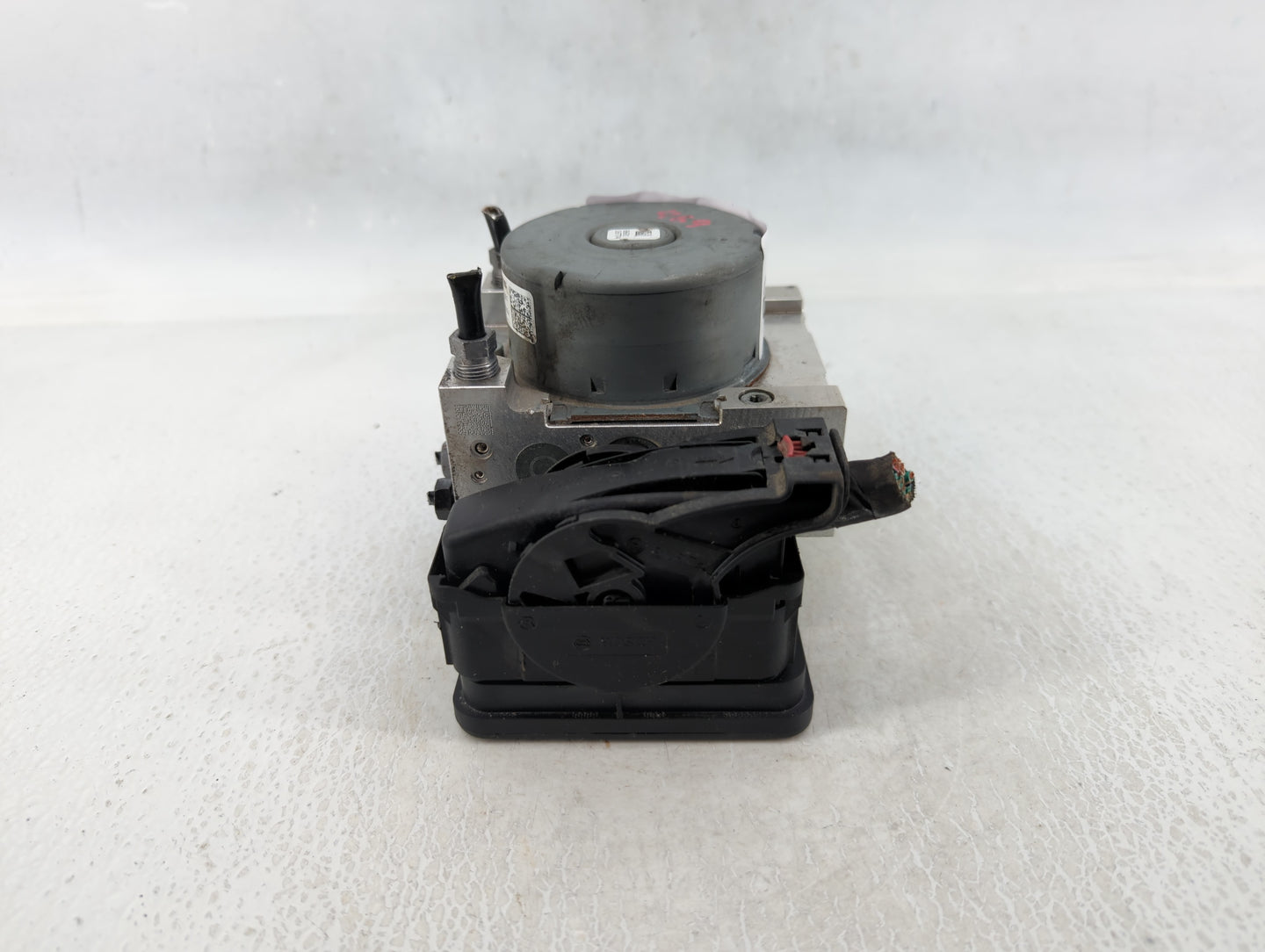 2018 Jeep Compass ABS Pump Control Module Replacement P/N:P04726567AH Fits OEM Used Auto Parts - Oemusedautoparts1.com