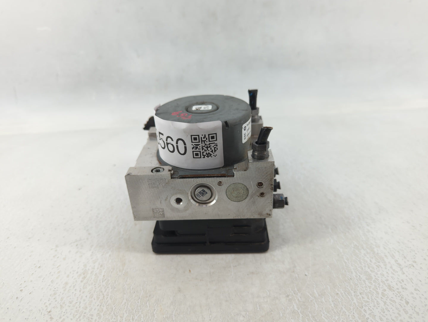 2018 Jeep Compass ABS Pump Control Module Replacement P/N:P04726567AH Fits OEM Used Auto Parts - Oemusedautoparts1.com