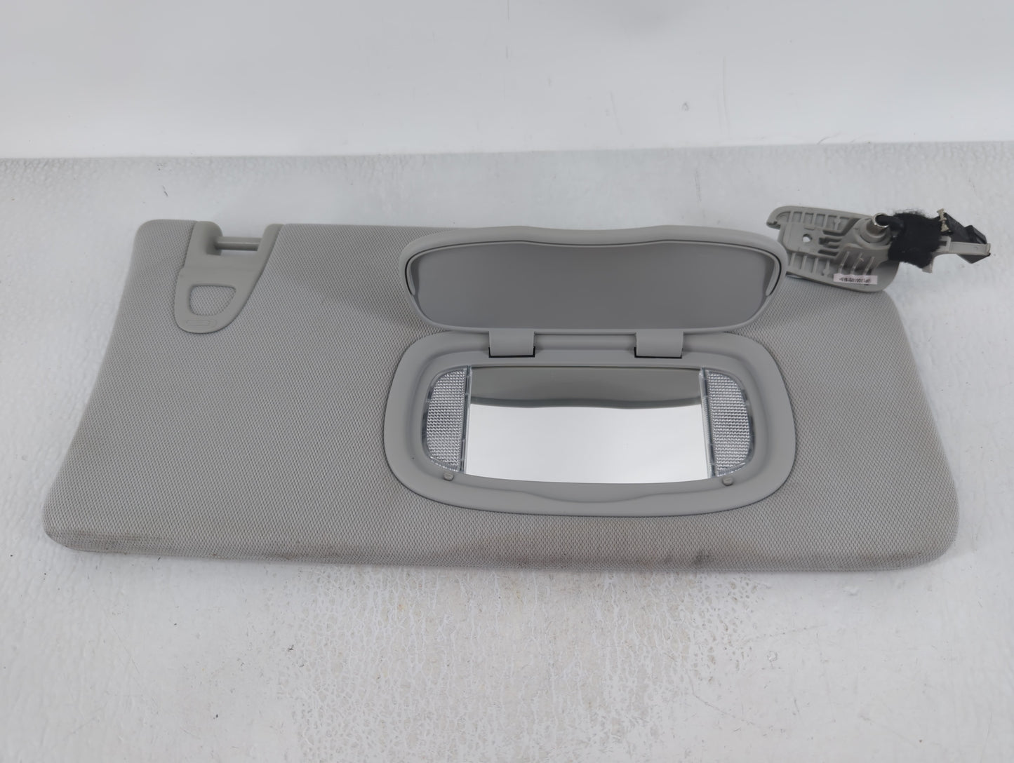 2018 Jeep Compass Sun Visor Shade Replacement Passenger Right Mirror Fits OEM Used Auto Parts - Oemusedautoparts1.com