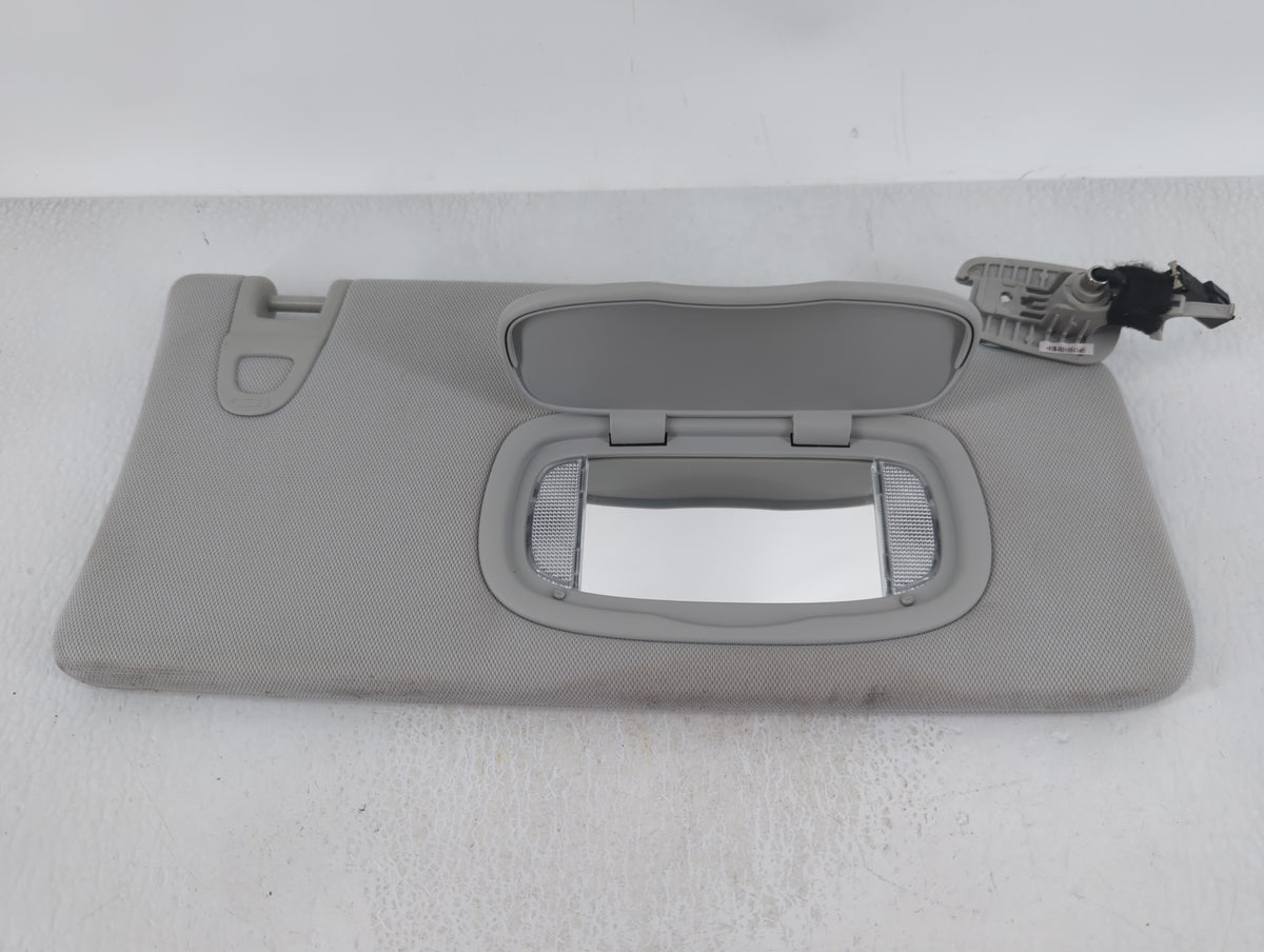 2017-2018 Jeep Compass Sun Visor Shade Replacement Passenger Right Mirror Fits Fits 2017 2018 OEM Used Auto Parts - Oemuseda