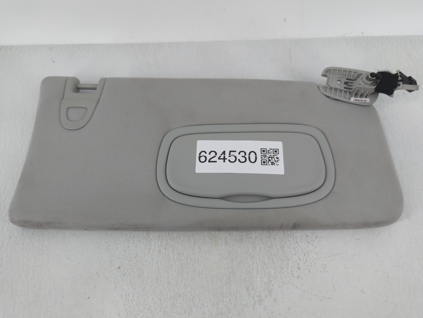 2018 Jeep Compass Sun Visor Shade Replacement Passenger Right Mirror Fits OEM Used Auto Parts - Oemusedautoparts1.com