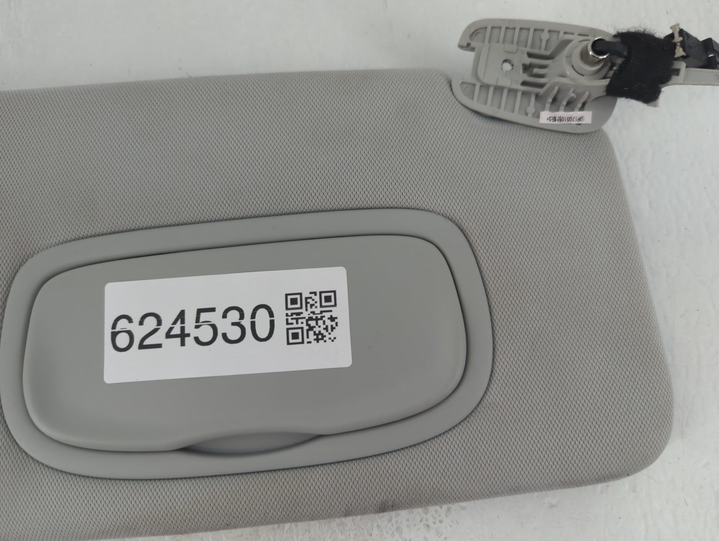 2018 Jeep Compass Sun Visor Shade Replacement Passenger Right Mirror Fits OEM Used Auto Parts - Oemusedautoparts1.com
