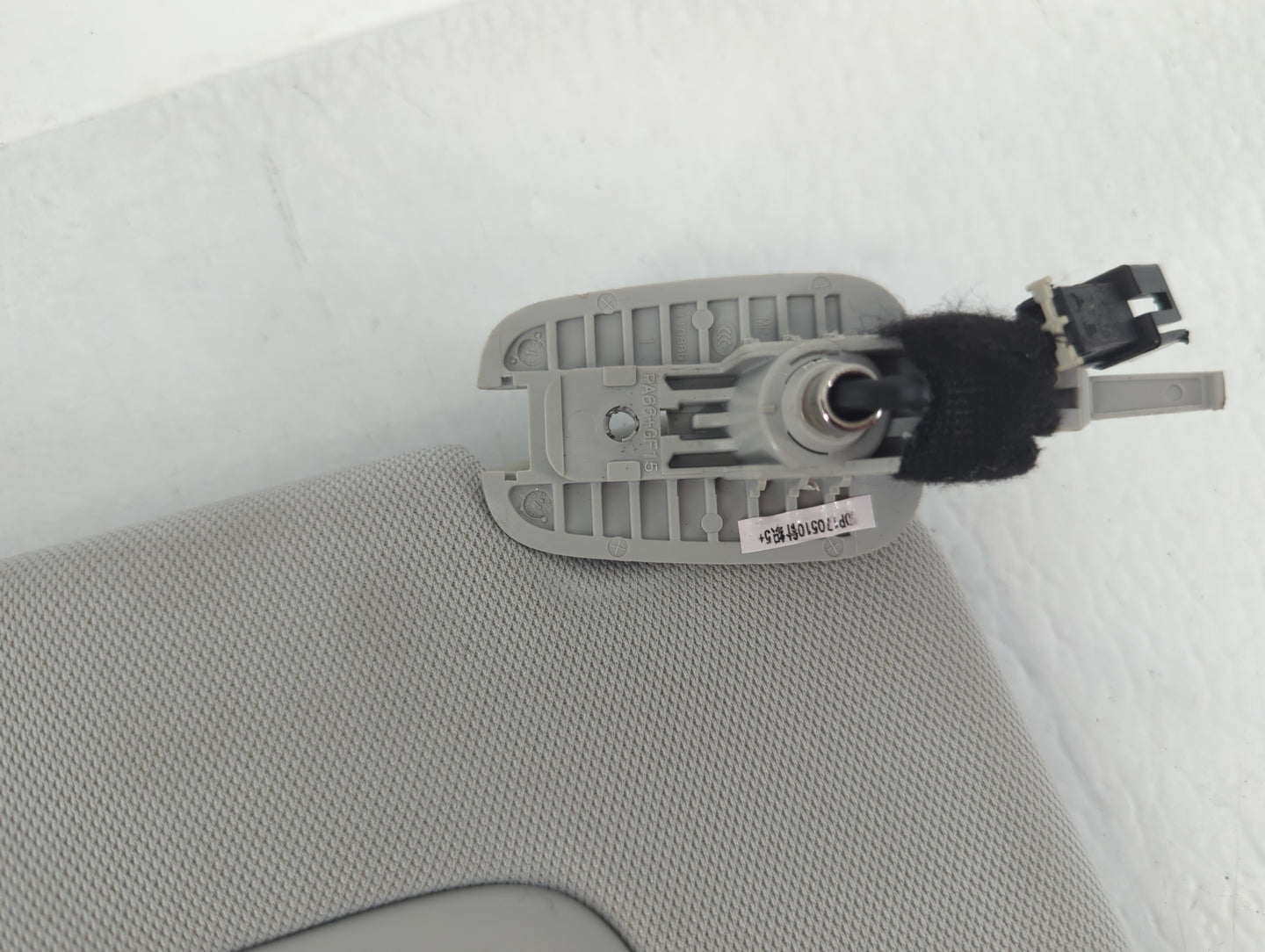 2018 Jeep Compass Sun Visor Shade Replacement Passenger Right Mirror Fits OEM Used Auto Parts - Oemusedautoparts1.com
