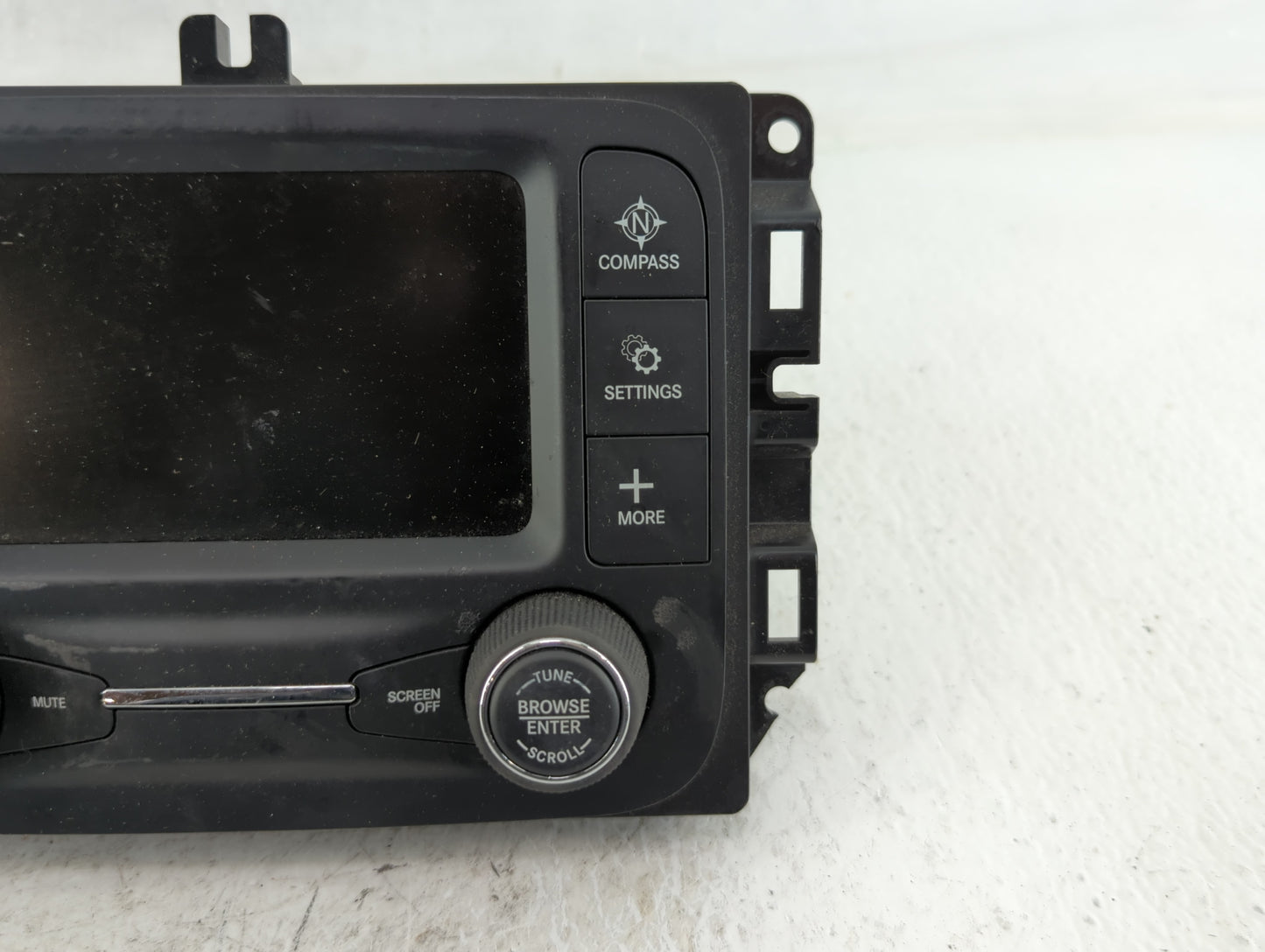 2018 Jeep Compass Am Fm Cd Player Radio Receiver - Oemusedautoparts1.com
