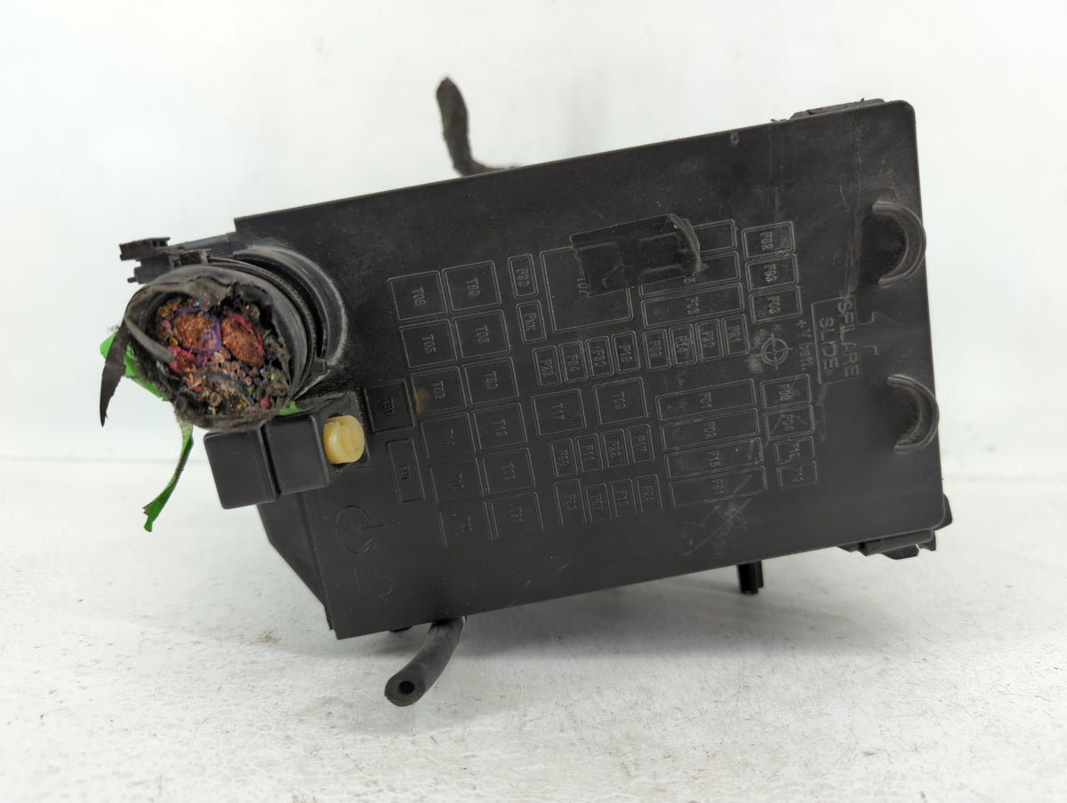 2017-2018 Jeep Compass Fusebox Fuse Box Panel Relay Module P/N:52027004 Fits Fits 2017 2018 OEM Used Auto Parts - Oemusedaut