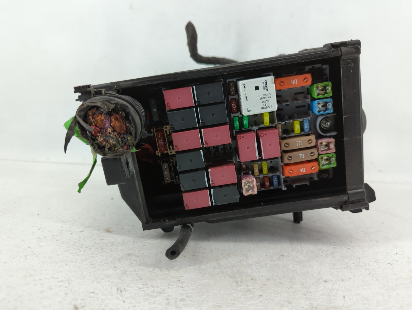 2018 Jeep Compass Fusebox Fuse Box Panel Relay Module P/N:52027004 Fits OEM Used Auto Parts - Oemusedautoparts1.com