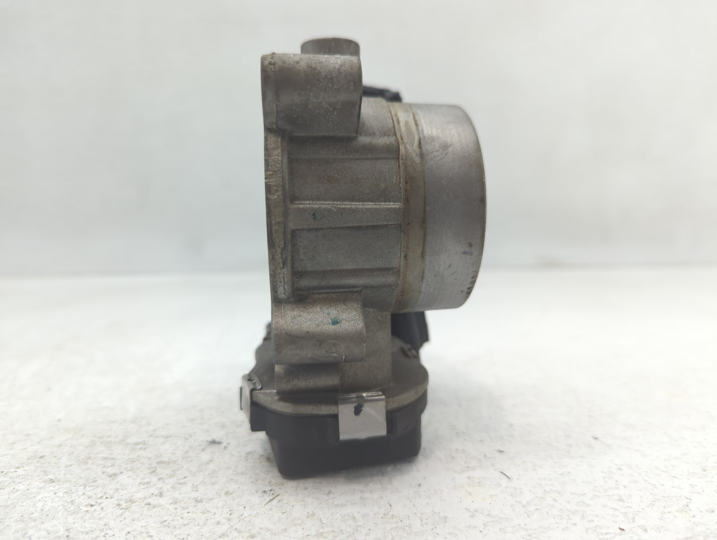 2017-2022 Jeep Compass Throttle Body P/N:04891970AB Fits Fits 2014 2015 2016 2017 2018 2019 2020 2021 2022 OEM Used Auto Par