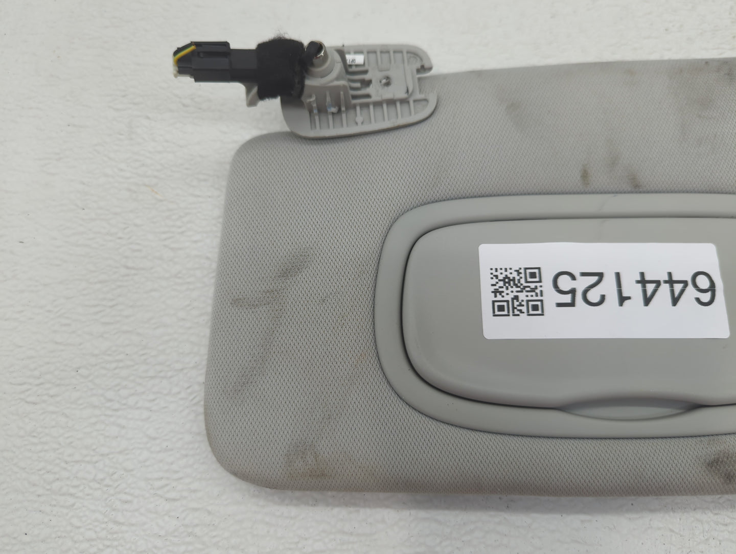 2018 Jeep Compass Sun Visor Shade Replacement Driver Left Mirror Fits OEM Used Auto Parts - Oemusedautoparts1.com