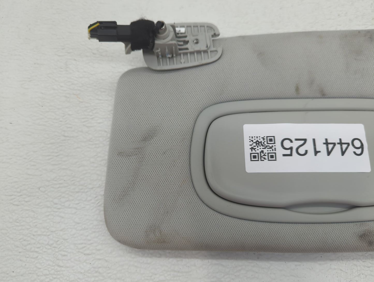2018 Jeep Compass Sun Visor Shade Replacement Driver Left Mirror Fits OEM Used Auto Parts - Oemusedautoparts1.com