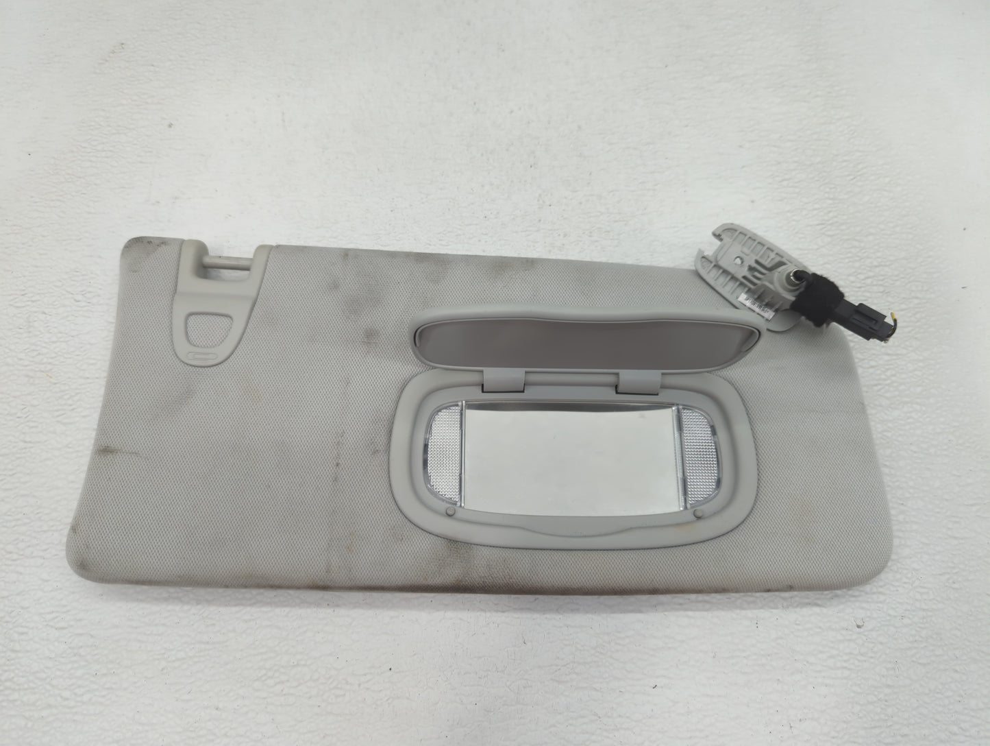 2018 Jeep Compass Sun Visor Shade Replacement Passenger Right Mirror Fits OEM Used Auto Parts - Oemusedautoparts1.com