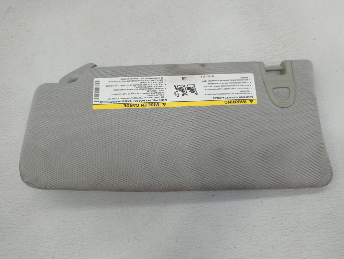 2018 Jeep Compass Sun Visor Shade Replacement Passenger Right Mirror Fits OEM Used Auto Parts - Oemusedautoparts1.com