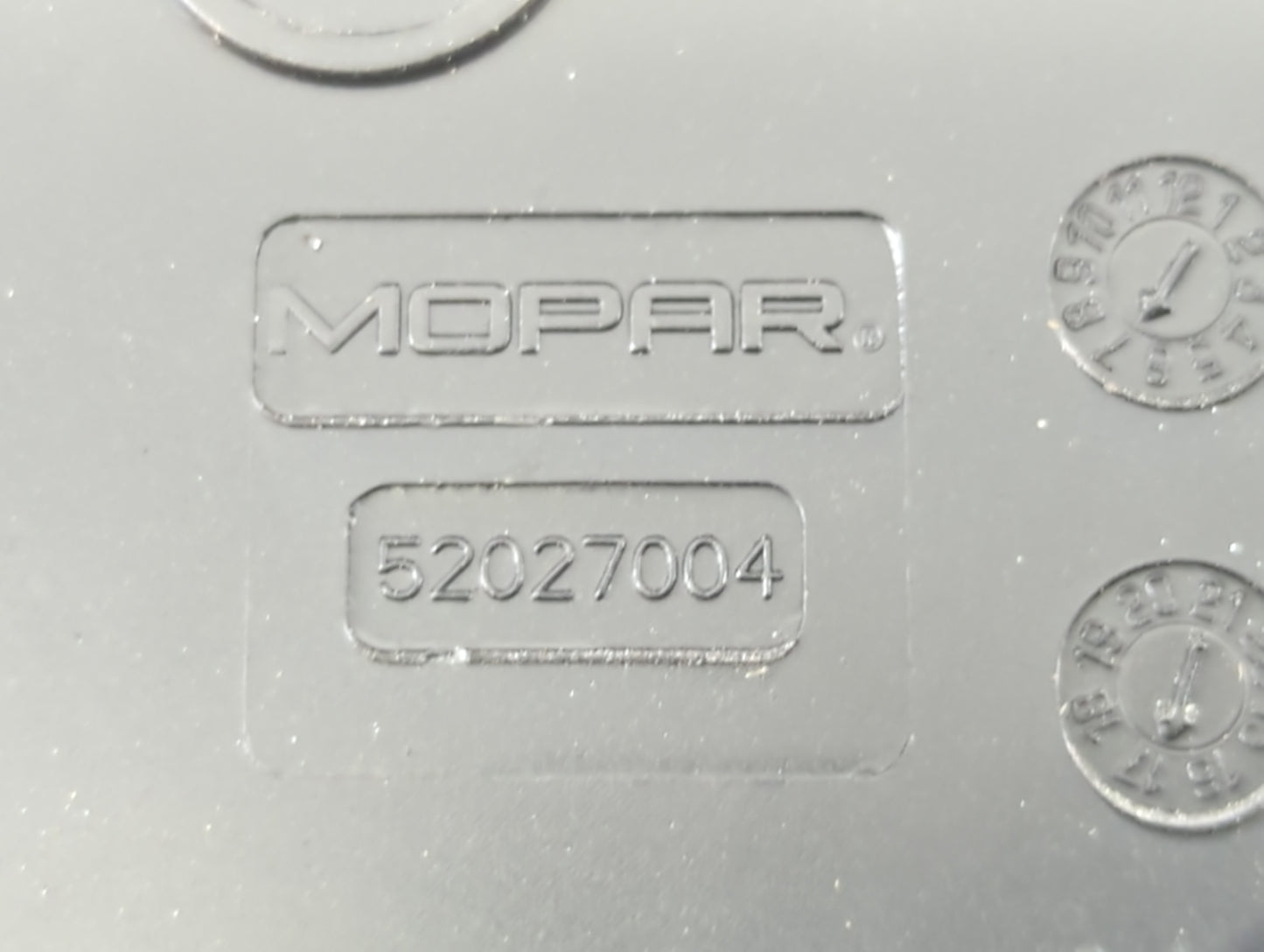 2018 Jeep Compass Fusebox Fuse Box Panel Relay Module P/N:52027004 Fits OEM Used Auto Parts - Oemusedautoparts1.com