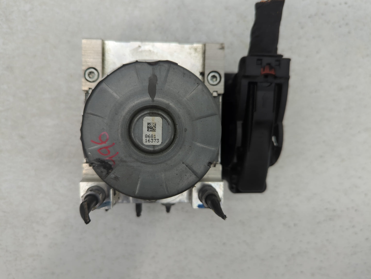 2018 Jeep Compass ABS Pump Control Module Replacement P/N:00534437320 P04726567AH Fits OEM Used Auto Parts - Oemusedautopart
