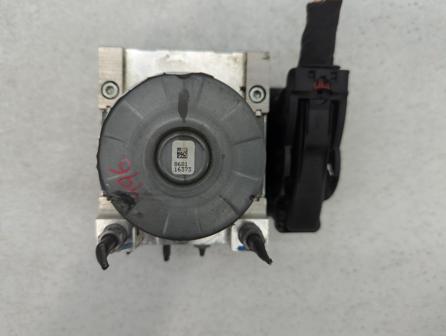 2018 Jeep Compass ABS Pump Control Module Replacement P/N:00534437320 P04726567AH Fits OEM Used Auto Parts - Oemusedautopart