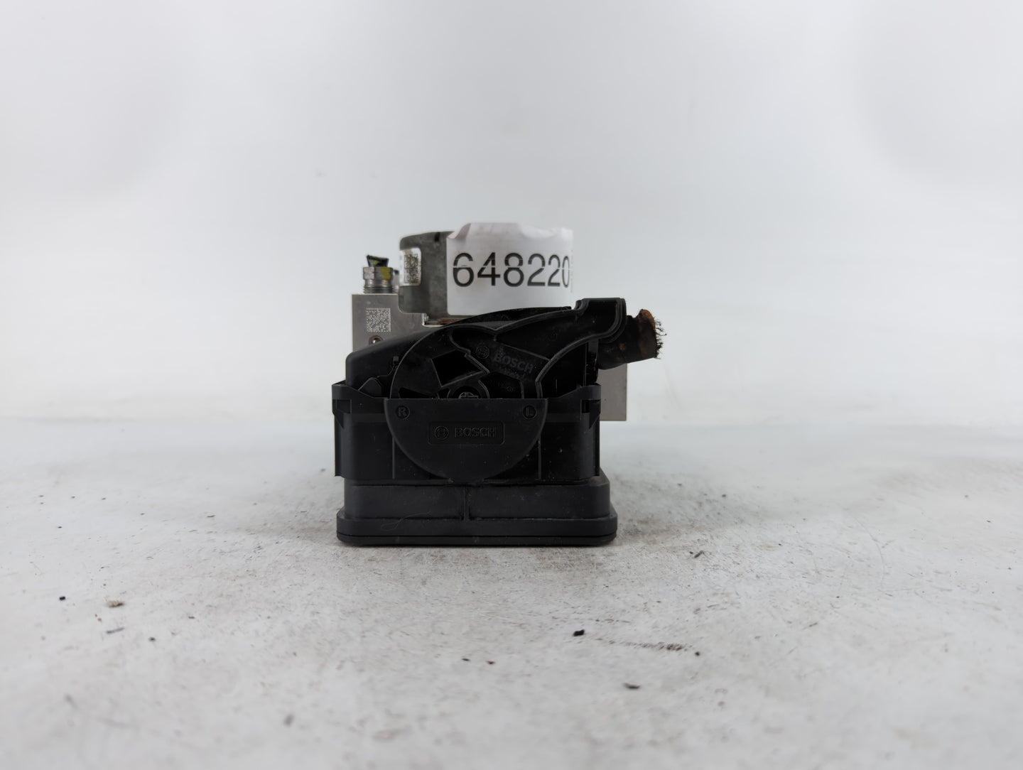 2018 Jeep Compass ABS Pump Control Module Replacement P/N:P04726567A1 Fits OEM Used Auto Parts - Oemusedautoparts1.com