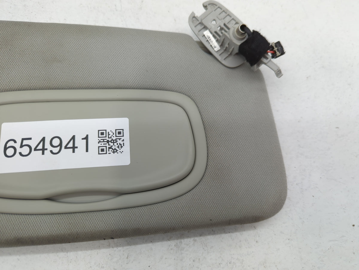 2017-2018 Jeep Compass Sun Visor Shade Replacement Passenger Right Mirror Fits Fits 2017 2018 OEM Used Auto Parts - Oemuseda