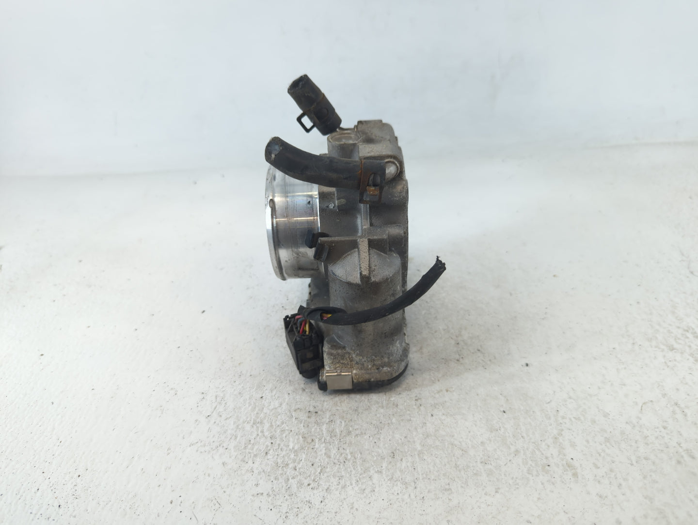 2017-2022 Jeep Compass Throttle Body P/N:35100-2G700 Fits Fits 2014 2015 2016 2017 2018 2019 2020 2021 2022 OEM Used Auto Pa