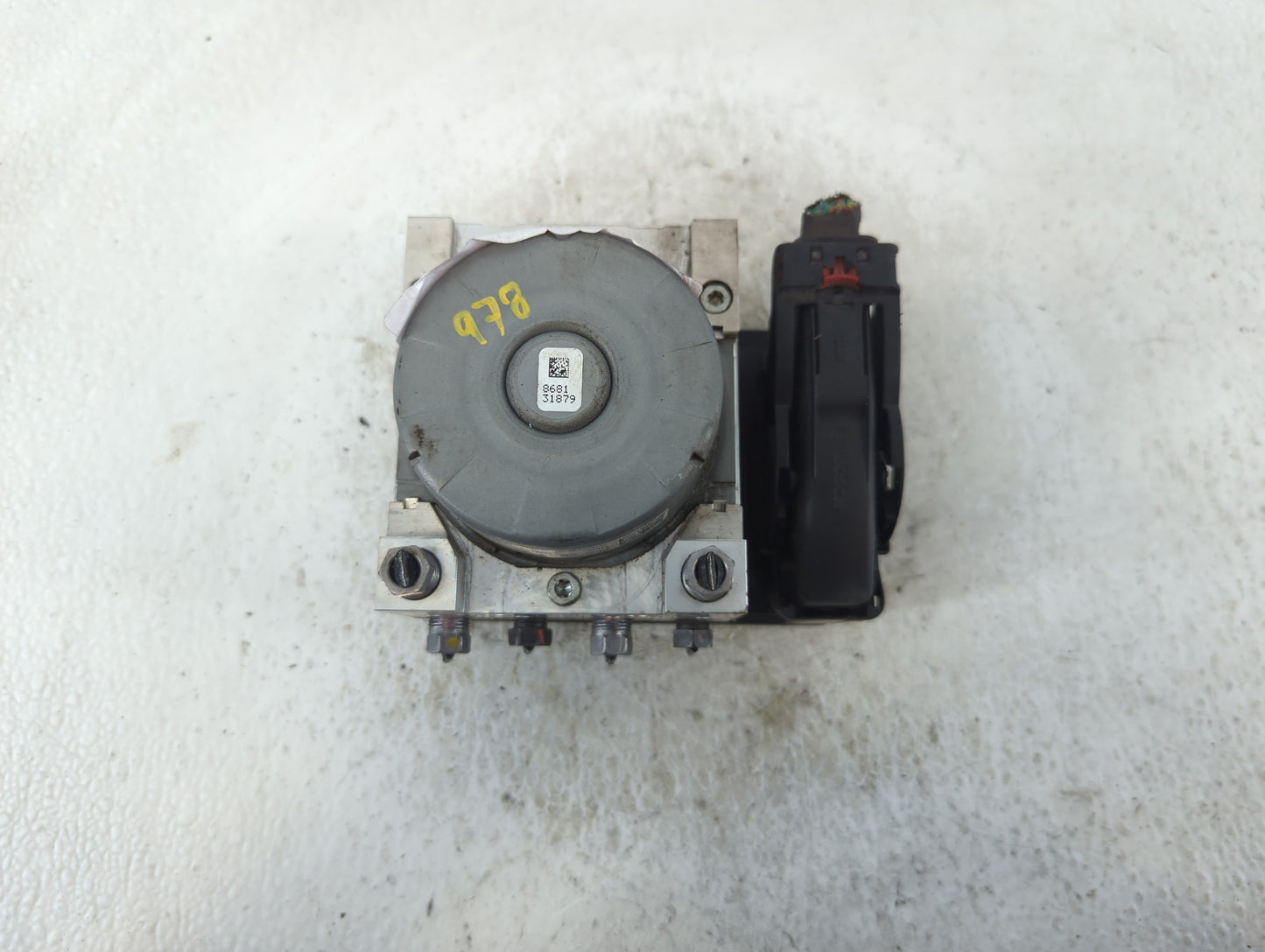 2018 Jeep Compass ABS Pump Control Module Replacement P/N:00534550940 P04726567AI Fits OEM Used Auto Parts - Oemusedautopart