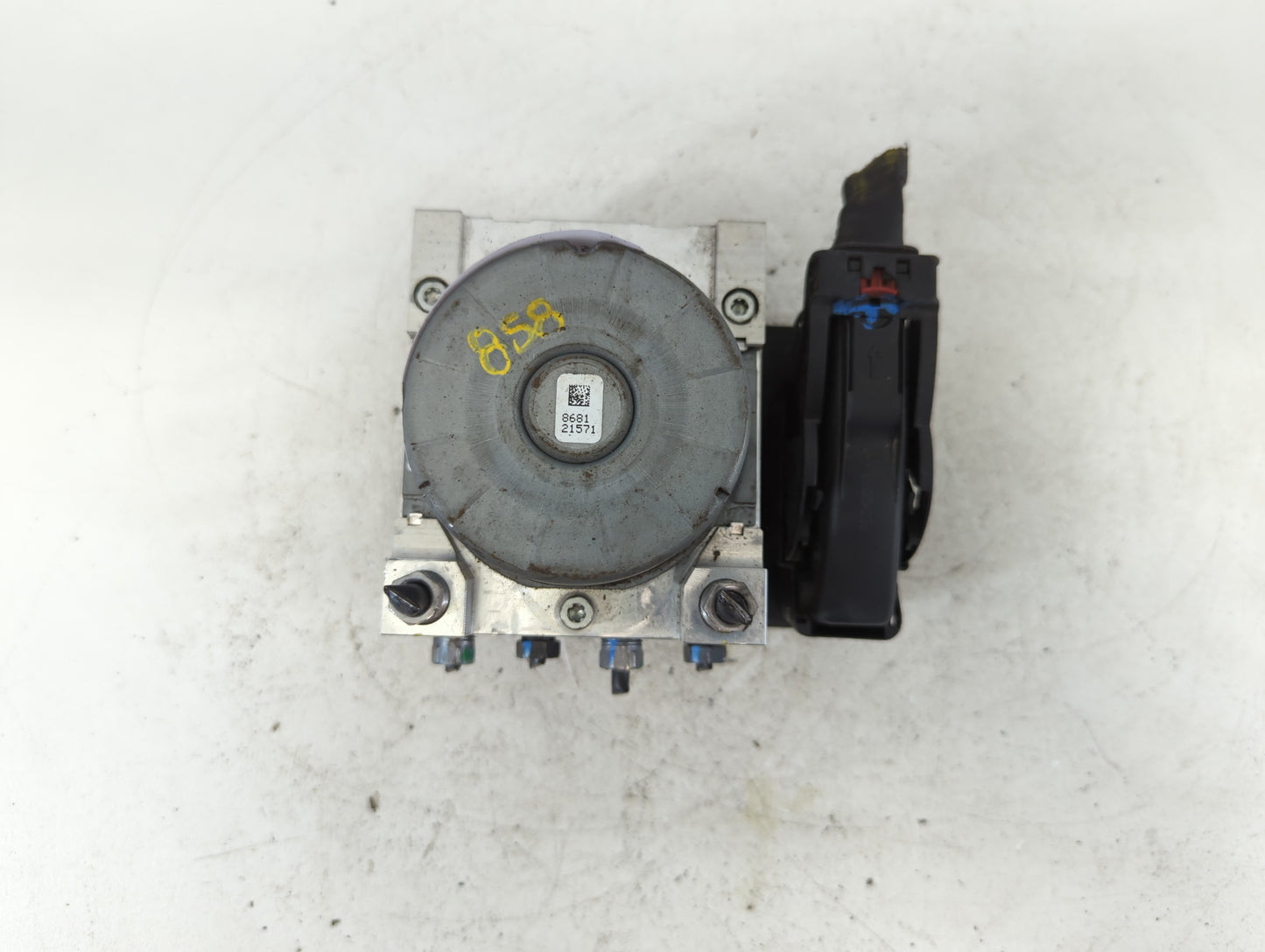 2018 Jeep Compass ABS Pump Control Module Replacement P/N:P04726567AH Fits OEM Used Auto Parts - Oemusedautoparts1.com