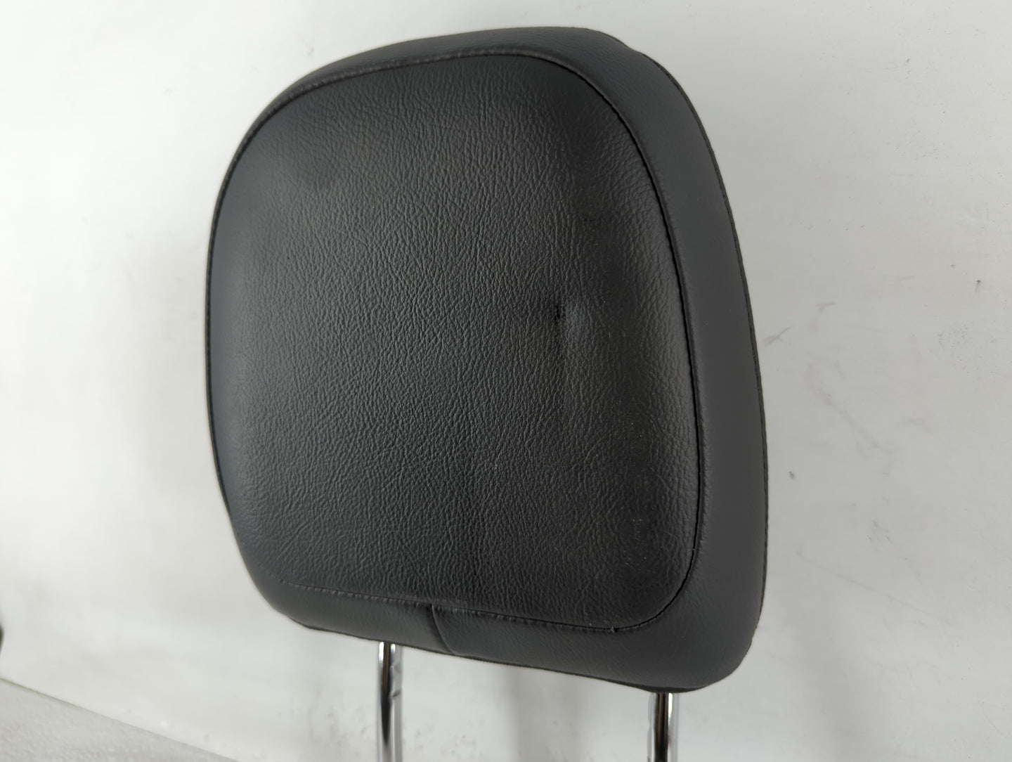 2018 Jeep Compass Headrest Head Rest Rear Seat Black - Oemusedautoparts1.com