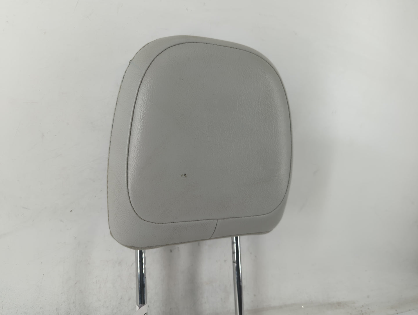 2018 Jeep Compass Headrest Head Rest Front Driver Passenger Seat Fits OEM Used Auto Parts - Oemusedautoparts1.com