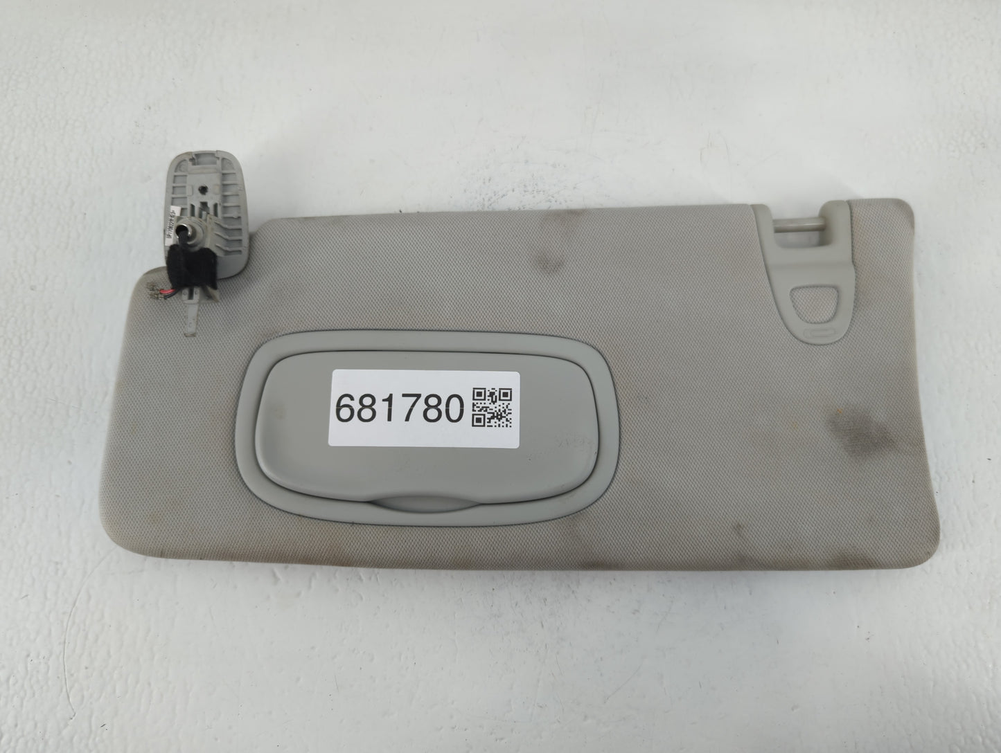 2018 Jeep Compass Sun Visor Shade Replacement Driver Left Mirror Fits OEM Used Auto Parts - Oemusedautoparts1.com