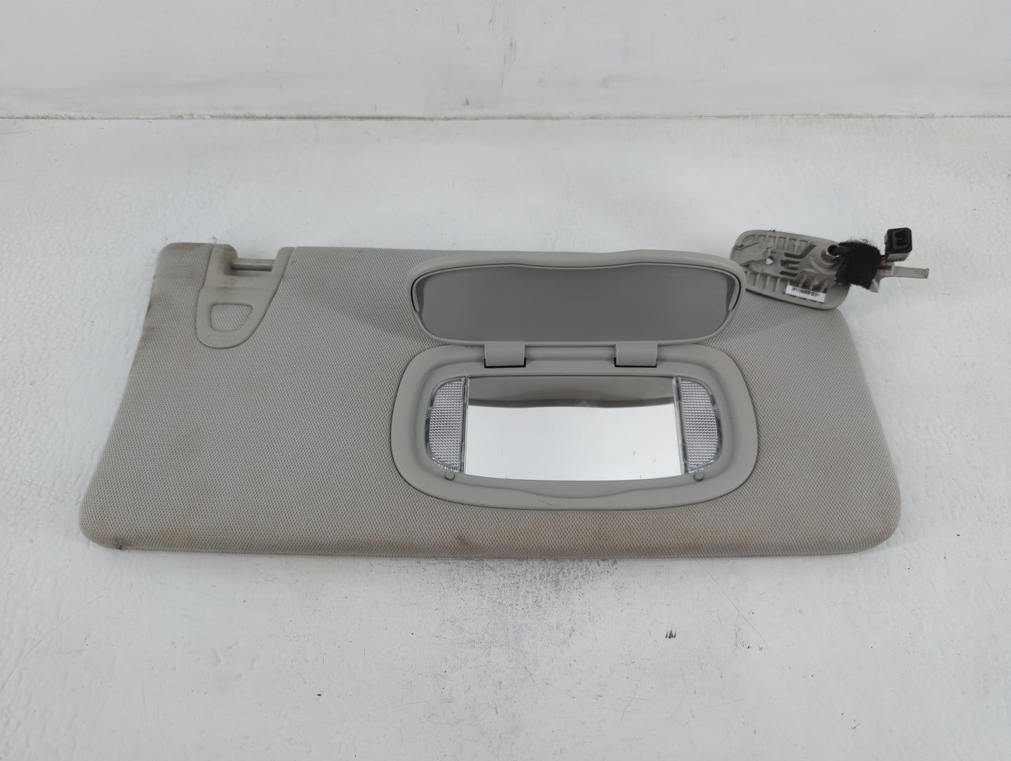 2018 Jeep Compass Sun Visor Shade Replacement Passenger Right Mirror Fits OEM Used Auto Parts - Oemusedautoparts1.com