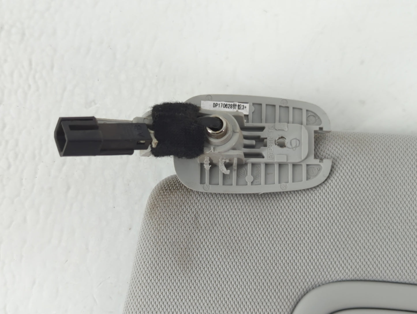 2018 Jeep Compass Sun Visor Shade Replacement Driver Left Mirror Fits OEM Used Auto Parts - Oemusedautoparts1.com