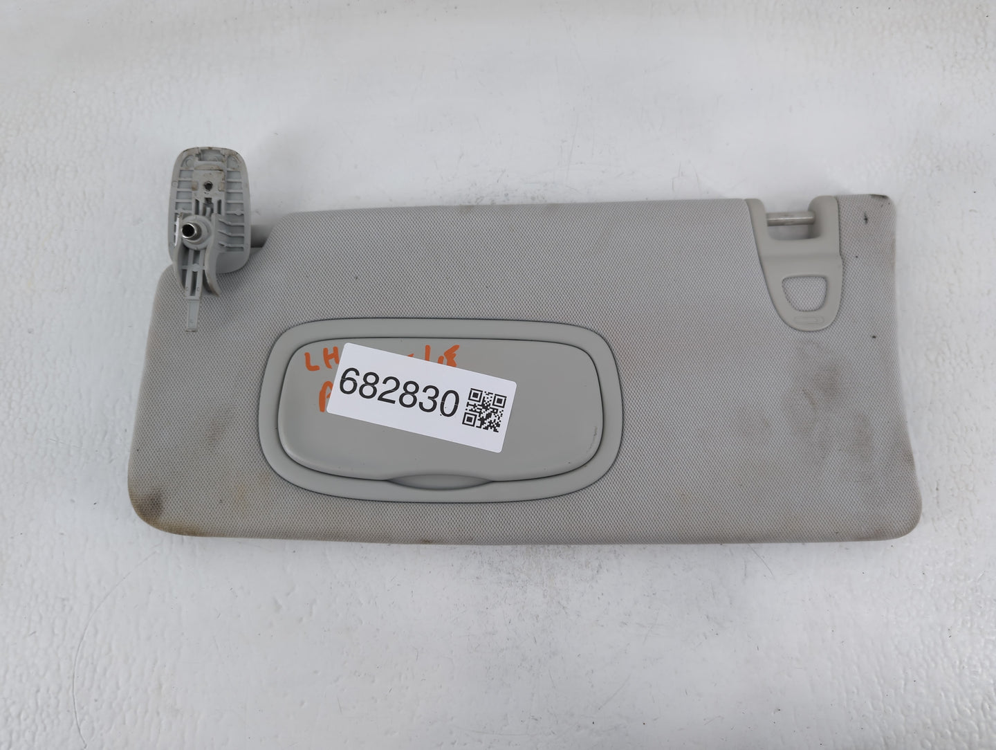 2018 Jeep Compass Sun Visor Shade Replacement Driver Left Mirror Fits OEM Used Auto Parts - Oemusedautoparts1.com