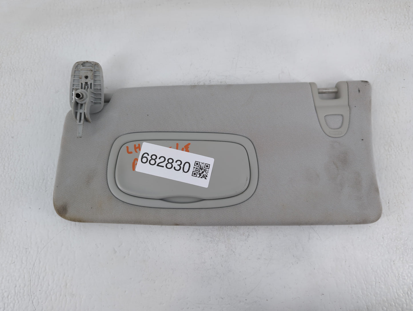 2018 Jeep Compass Sun Visor Shade Replacement Driver Left Mirror Fits OEM Used Auto Parts - Oemusedautoparts1.com