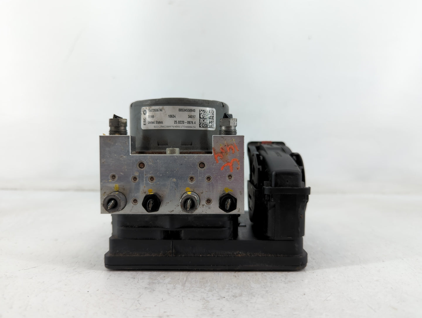 2018 Jeep Compass ABS Pump Control Module Replacement P/N:P04726567AI Fits OEM Used Auto Parts - Oemusedautoparts1.com