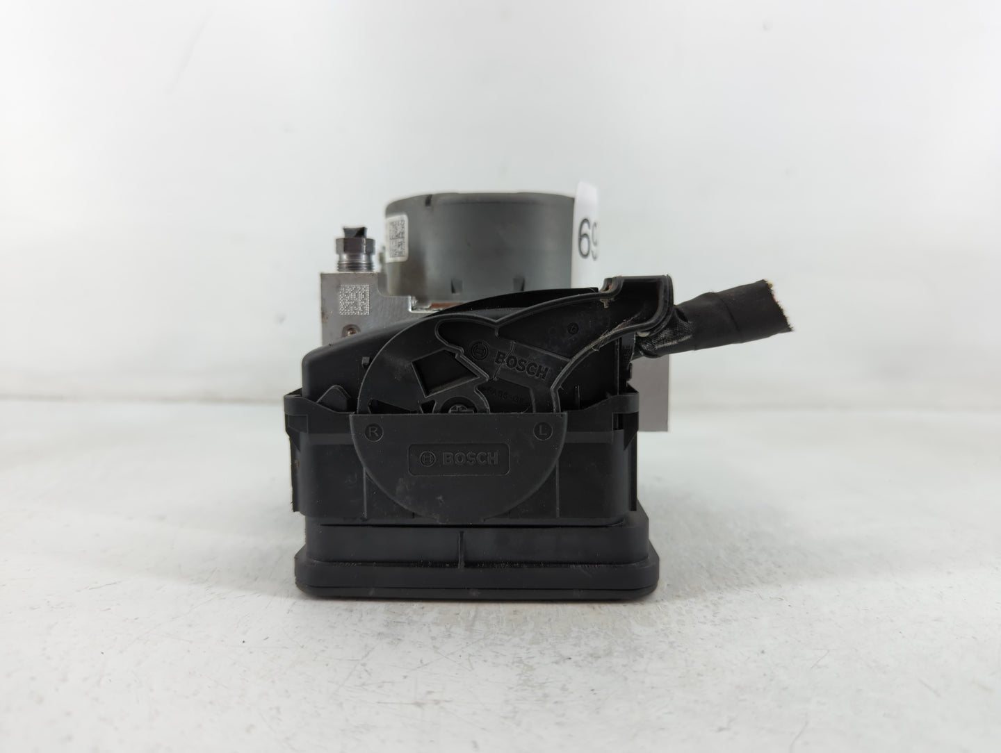 2018 Jeep Compass ABS Pump Control Module Replacement P/N:P04726567AI Fits OEM Used Auto Parts - Oemusedautoparts1.com