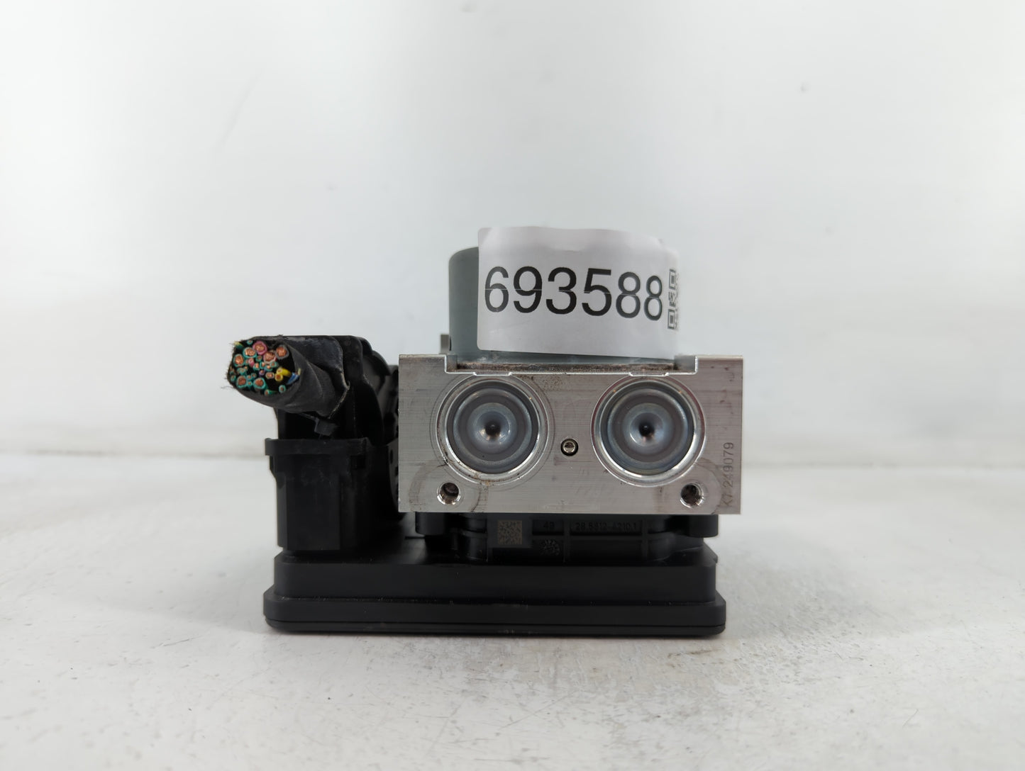 2018 Jeep Compass ABS Pump Control Module Replacement P/N:P04726567AI Fits OEM Used Auto Parts - Oemusedautoparts1.com