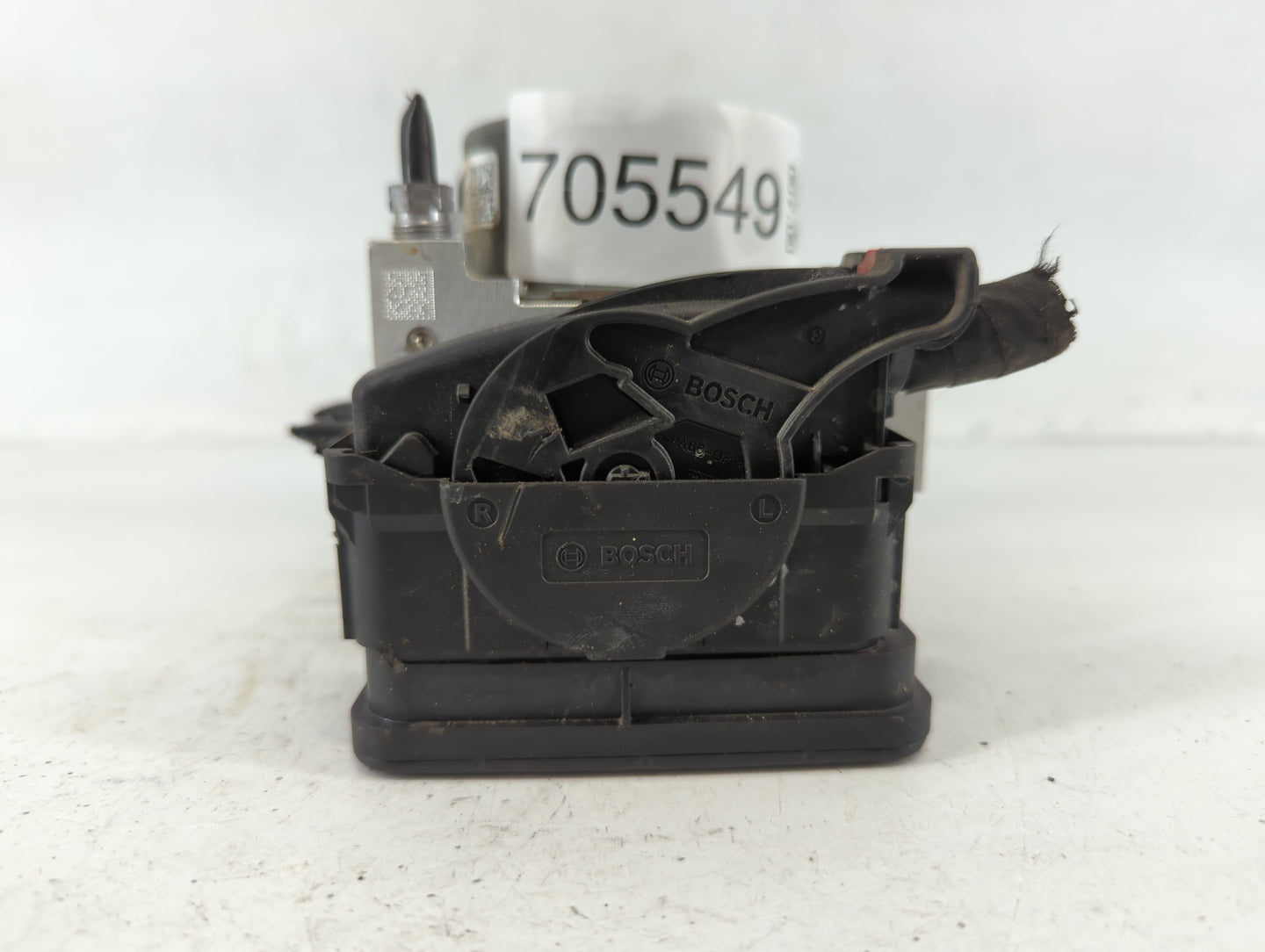 2018 Jeep Compass ABS Pump Control Module Replacement P/N:P04726567AI Fits OEM Used Auto Parts - Oemusedautoparts1.com