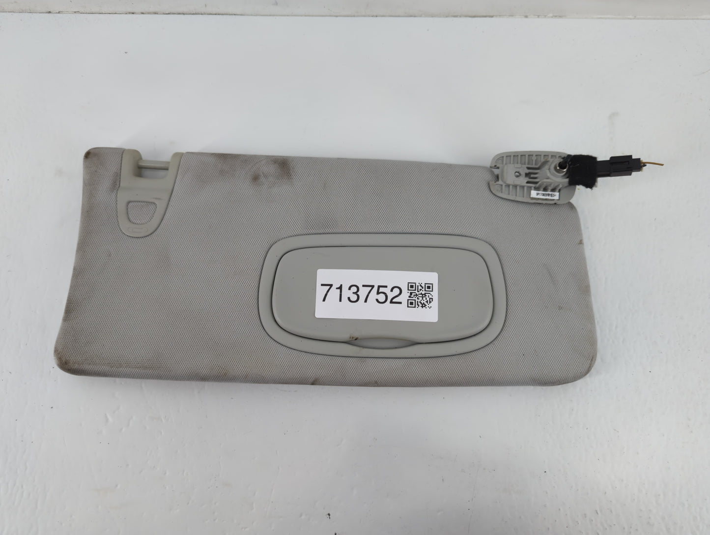 2018 Jeep Compass Sun Visor Shade Replacement Driver Left Mirror Fits OEM Used Auto Parts - Oemusedautoparts1.com