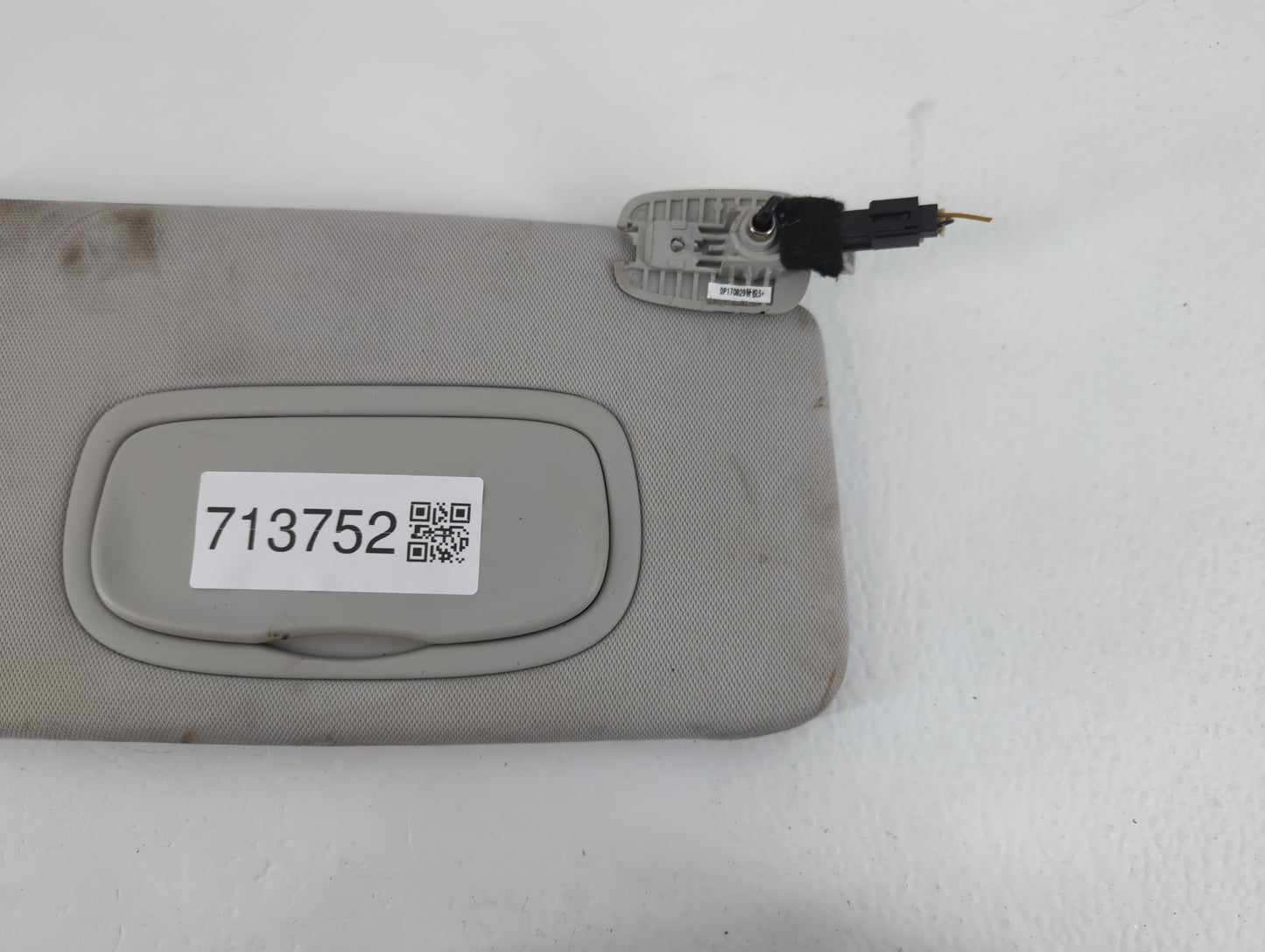 2018 Jeep Compass Sun Visor Shade Replacement Driver Left Mirror Fits OEM Used Auto Parts - Oemusedautoparts1.com
