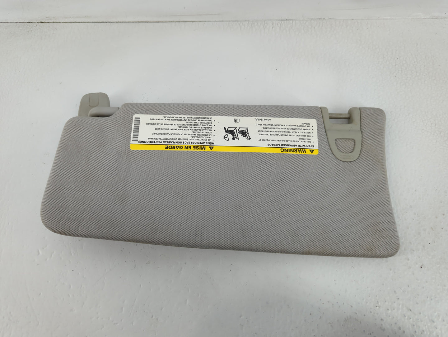 2018 Jeep Compass Sun Visor Shade Replacement Passenger Right Mirror Fits OEM Used Auto Parts - Oemusedautoparts1.com