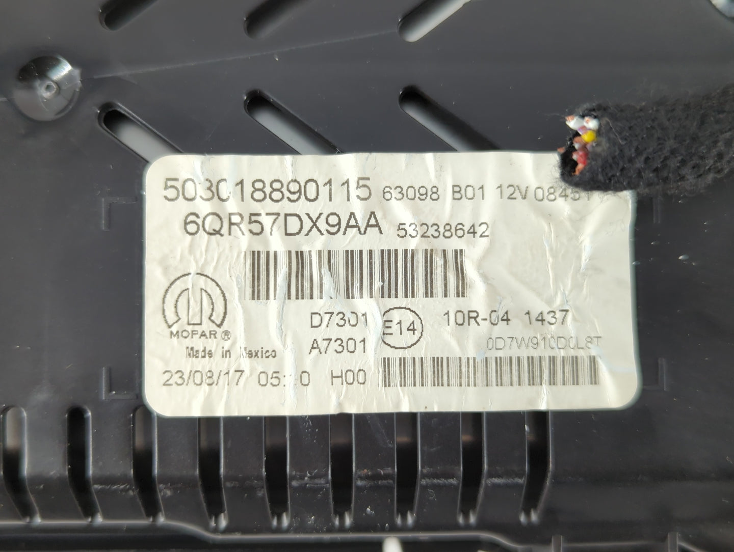 2018 Jeep Compass Instrument Cluster Speedometer Gauges P/N:503018880115 Fits OEM Used Auto Parts - Oemusedautoparts1.com