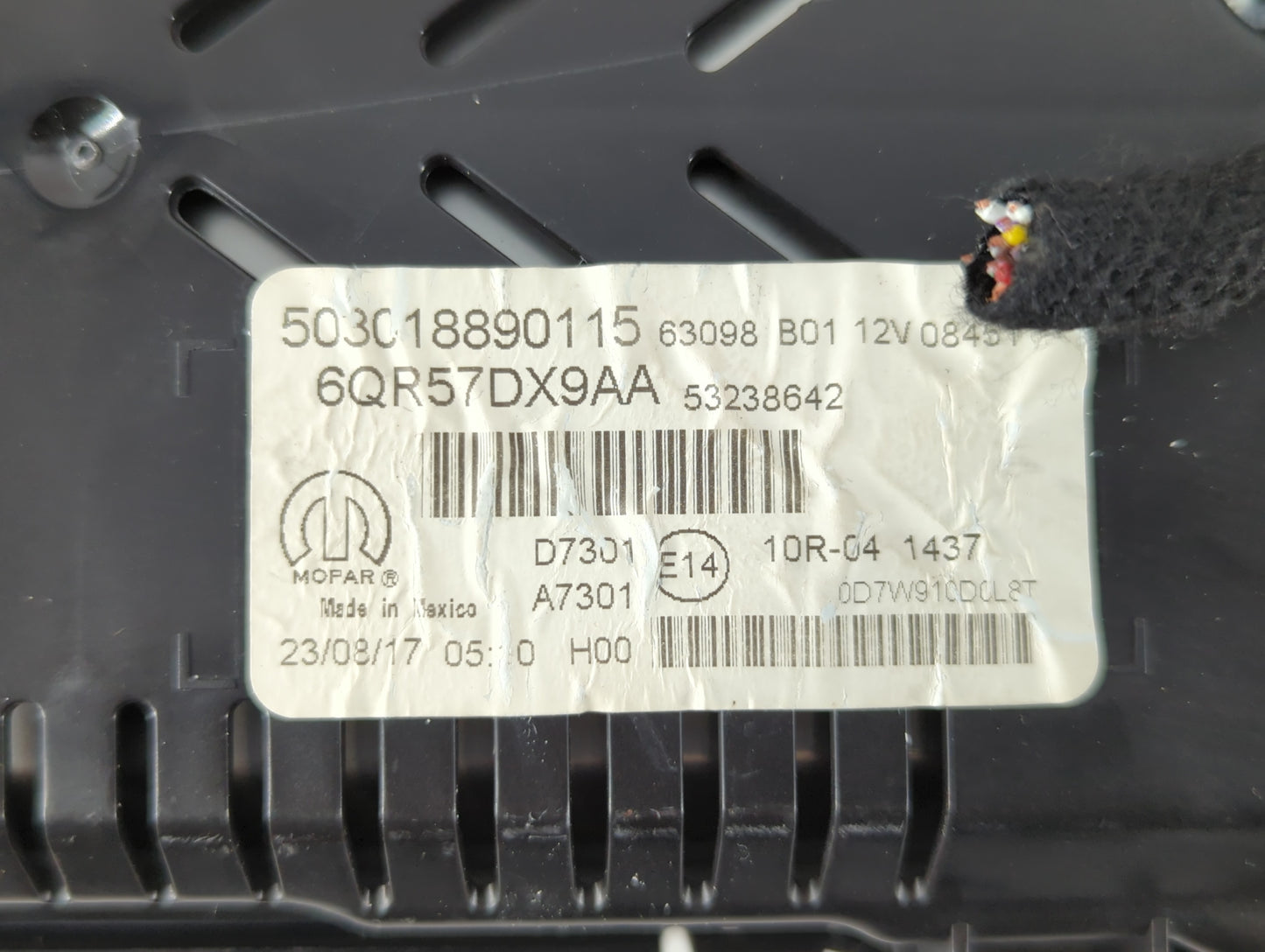 2018 Jeep Compass Instrument Cluster Speedometer Gauges P/N:503018880115 Fits OEM Used Auto Parts - Oemusedautoparts1.com