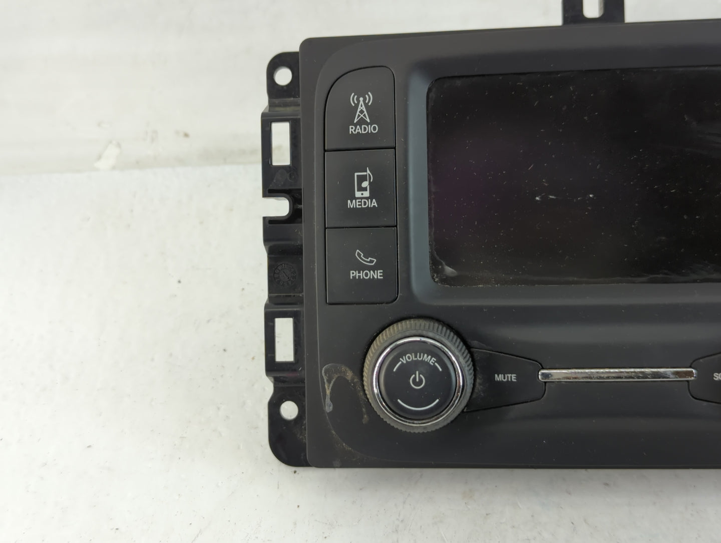 2018 Jeep Compass Radio AM FM Cd Player Receiver Replacement P/N:P68292817AJ Fits OEM Used Auto Parts - Oemusedautoparts1.co