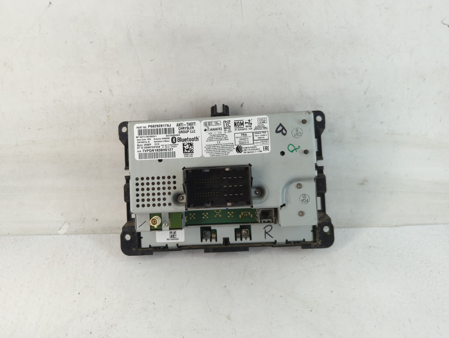 2018 Jeep Compass Radio AM FM Cd Player Receiver Replacement P/N:P68292817AJ Fits OEM Used Auto Parts - Oemusedautoparts1.co