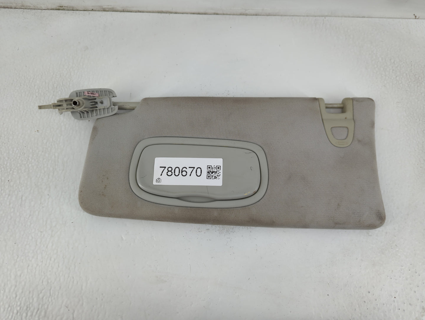 2018 Jeep Compass Sun Visor Shade Replacement Driver Left Mirror Fits OEM Used Auto Parts - Oemusedautoparts1.com