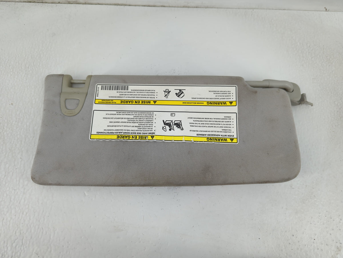 2017-2018 Jeep Compass Sun Visor Shade Replacement Driver Left Mirror Fits Fits 2017 2018 OEM Used Auto Parts - Oemusedautop