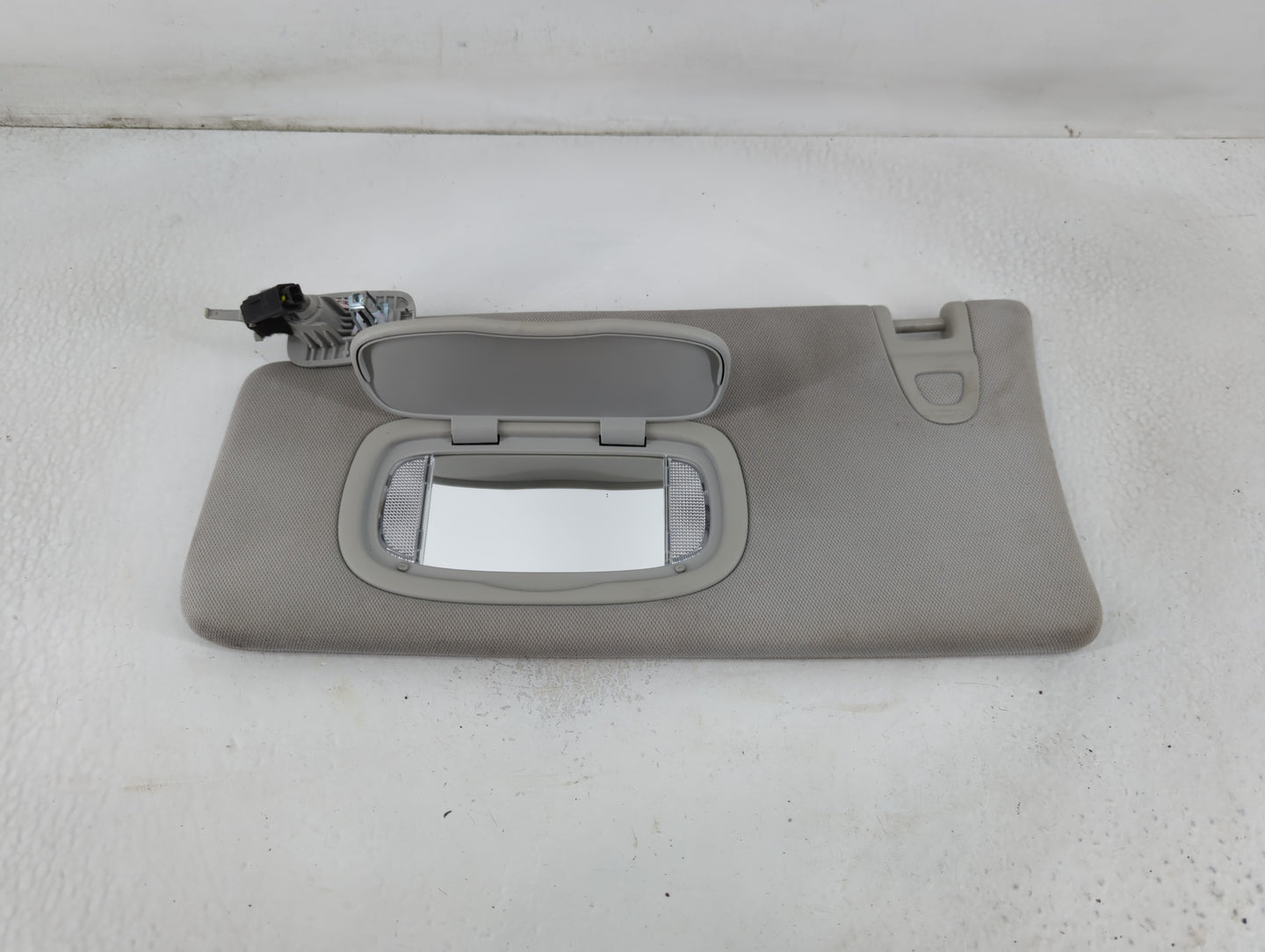 2018 Jeep Compass Sun Visor Shade Replacement Driver Left Mirror Fits OEM Used Auto Parts - Oemusedautoparts1.com
